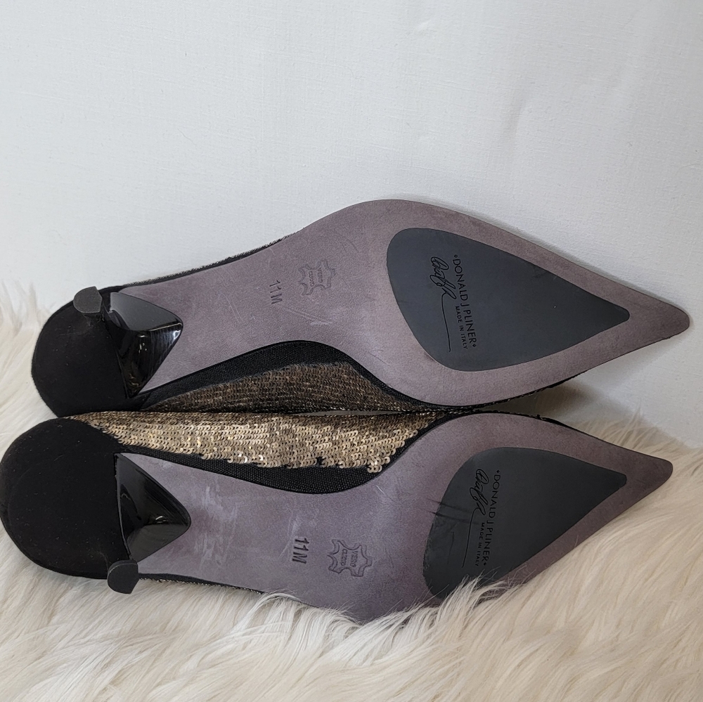 Donald J. Pliner Black and Gold Heels - Picture 6 of 11